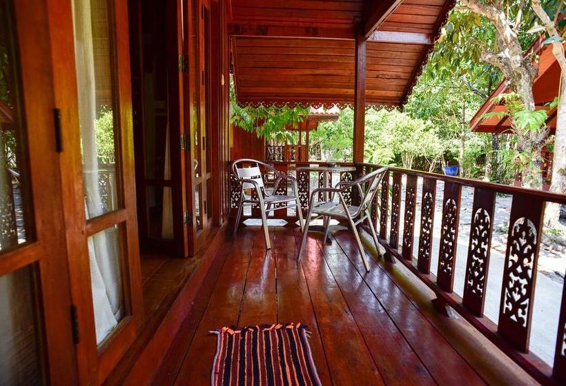 Resort Frog Beach House 14