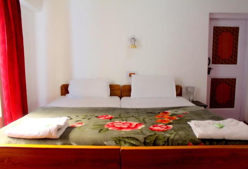 Hotel Silk Route Inn 5