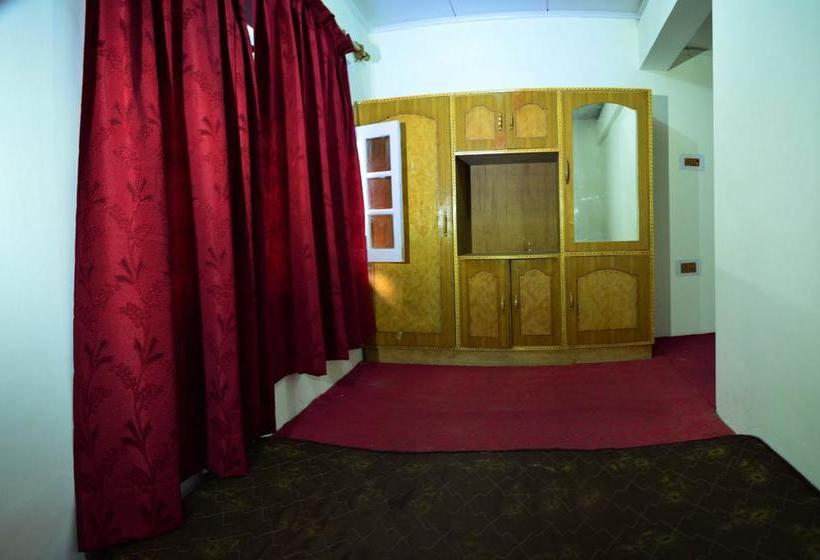 Hotel Silk Route Inn 8