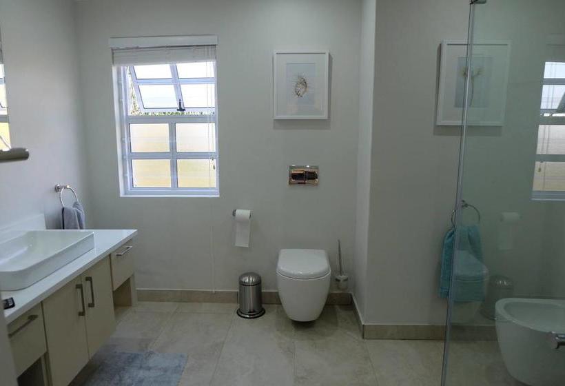 Hotel Kunjani Cottages 1