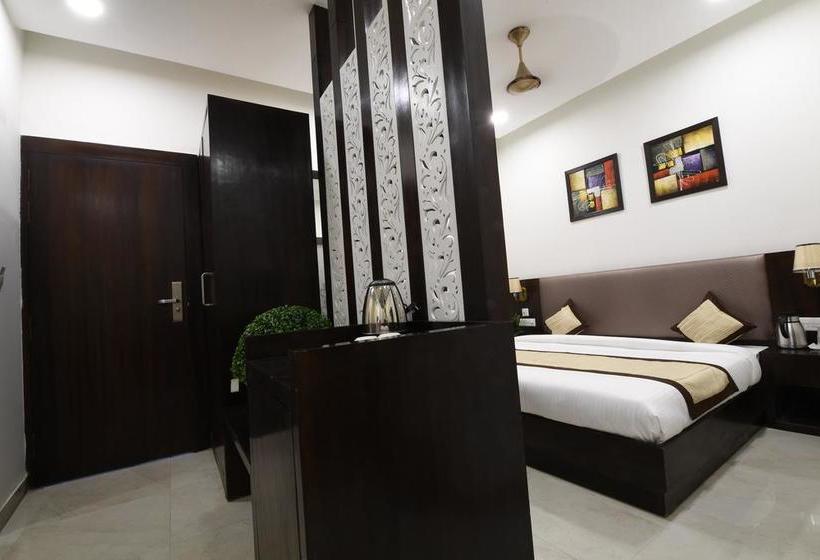 Hotel Madhav Muskan Residency 16