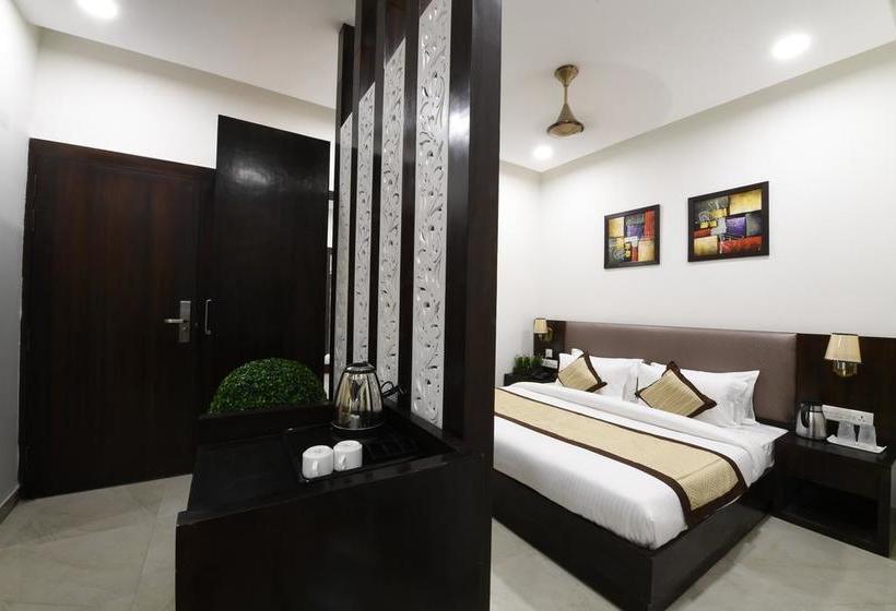 Hotel Madhav Muskan Residency 18
