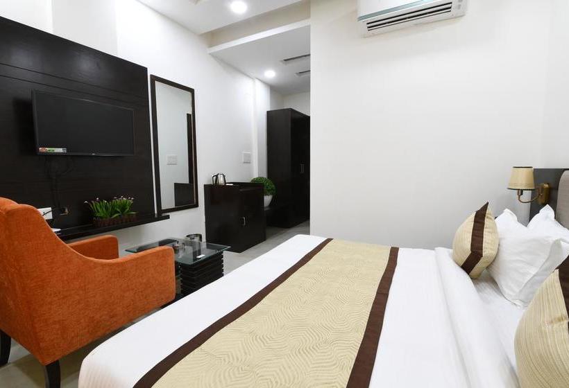 Hotel Madhav Muskan Residency 19