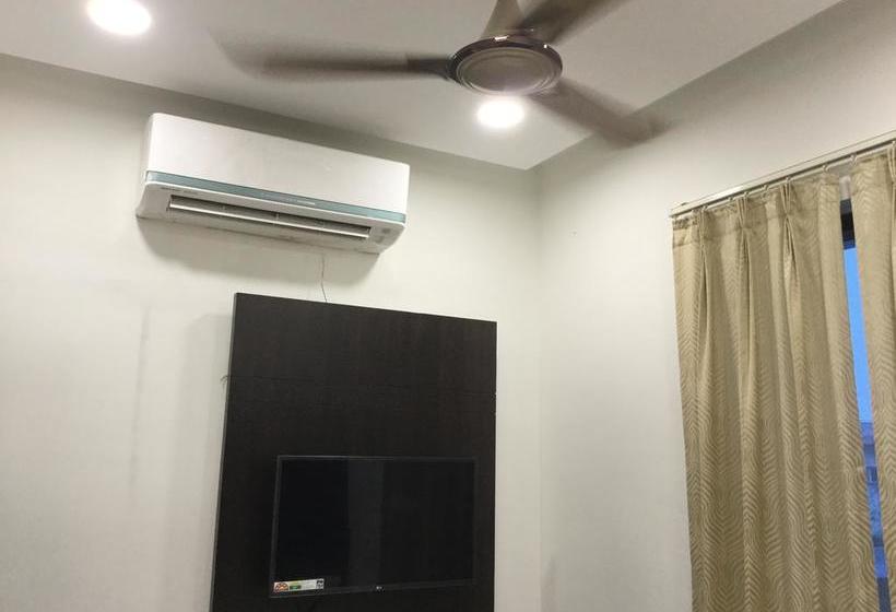 Hotel Madhav Muskan Residency 20