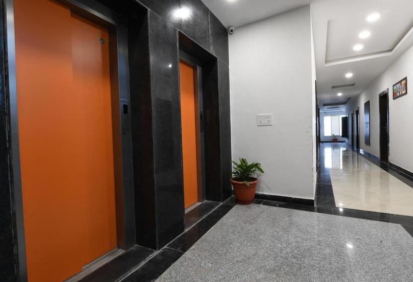 Hotel Madhav Muskan Residency 9