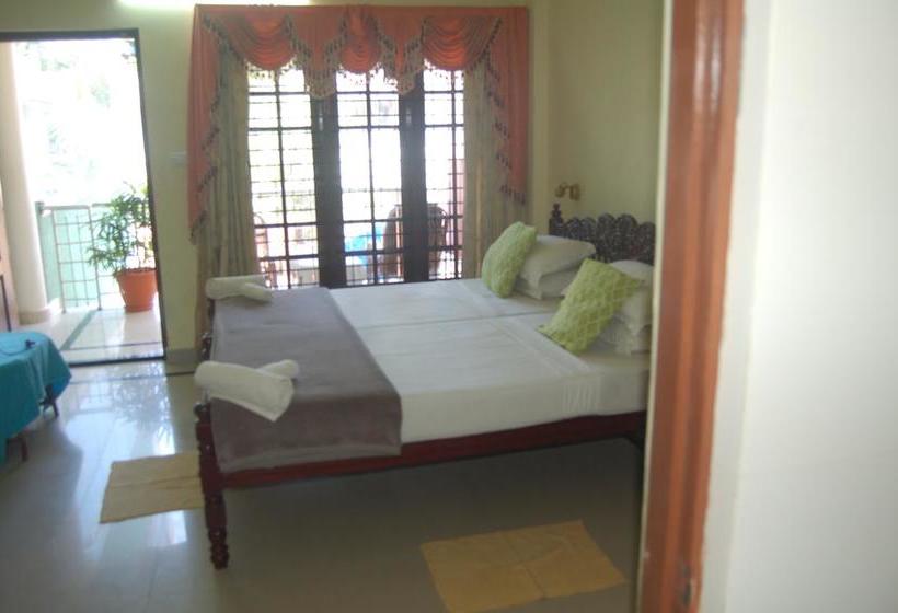 Hotel Mookambika Beach House Kovalam