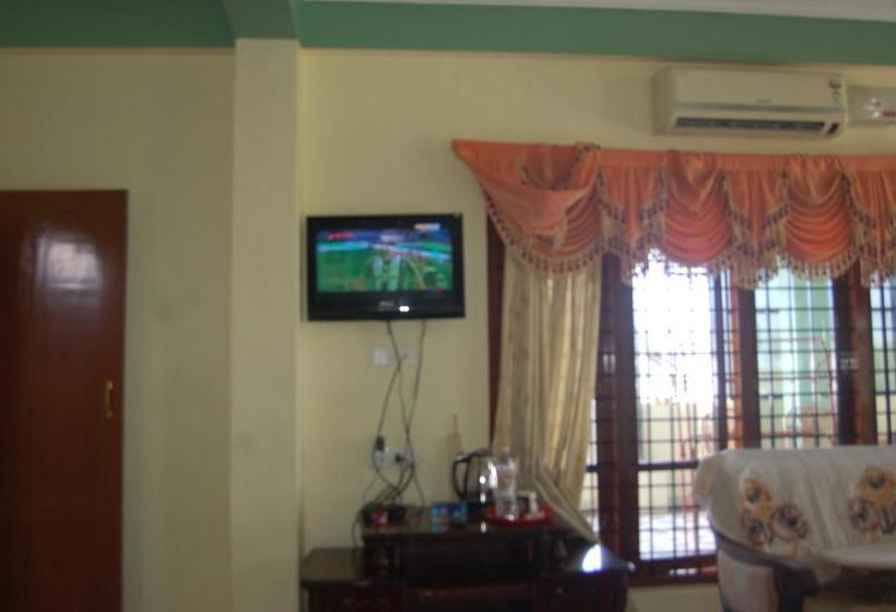 Hotel Mookambika Beach House 16