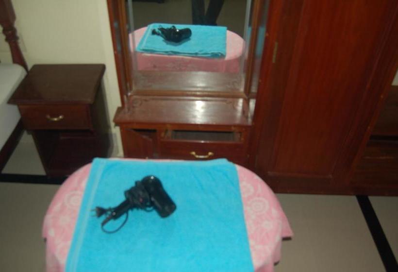 Hotel Mookambika Beach House 17