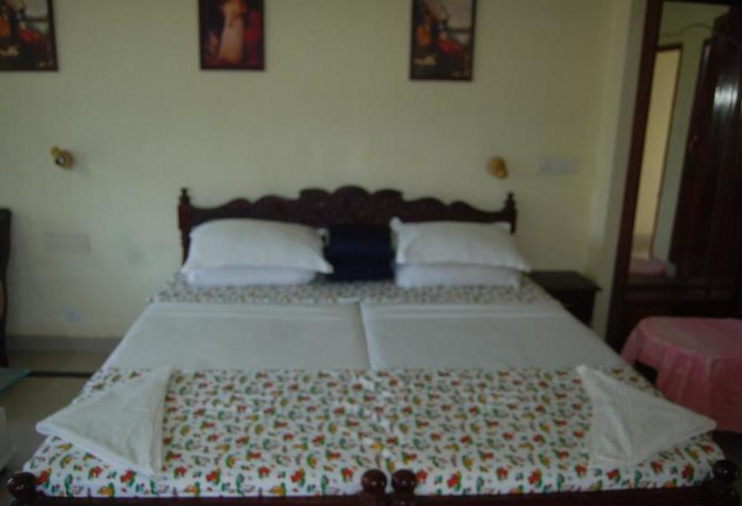Hotel Mookambika Beach House 18