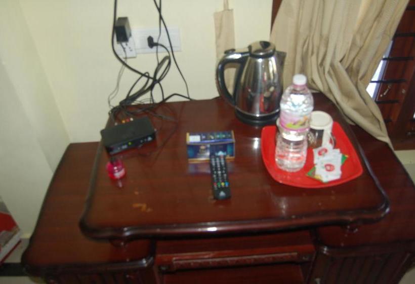 Hotel Mookambika Beach House 8