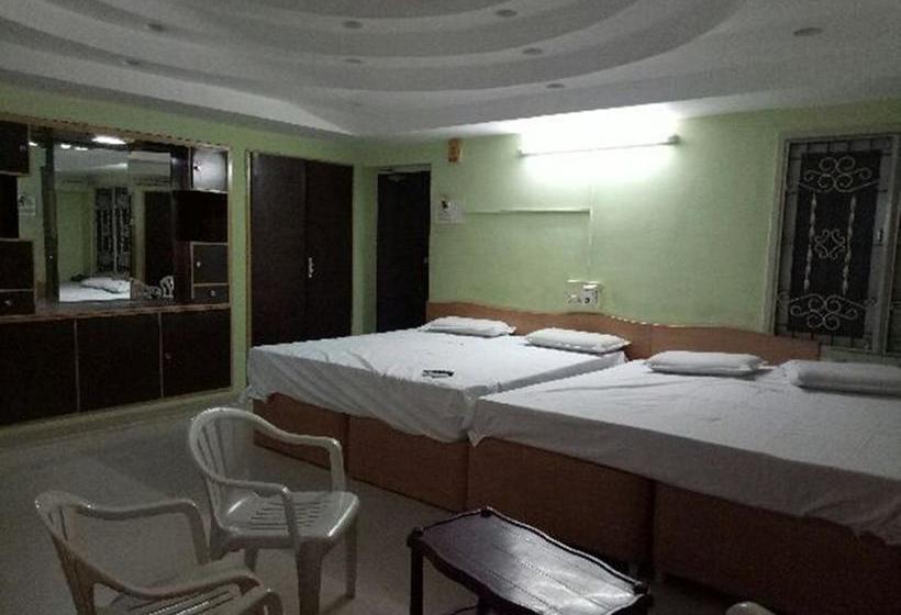 Hotel Sri Annapoorna 11