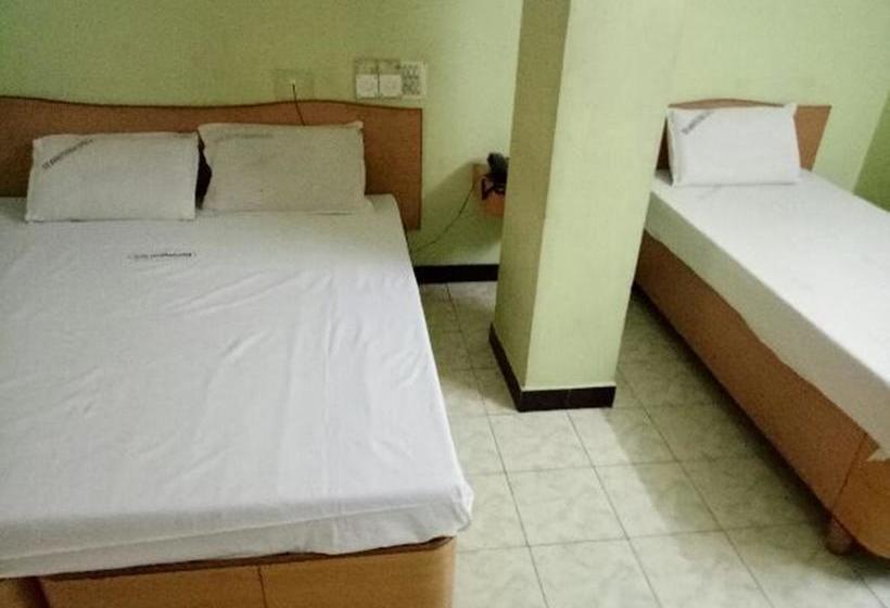 Hotel Sri Annapoorna 12