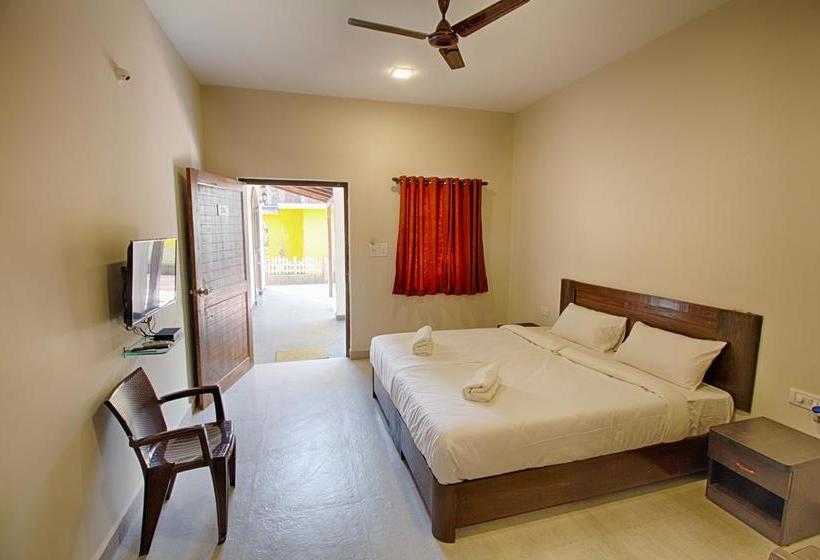 Hotel Iora Baga Beach