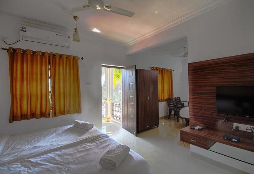 Hotel Iora Baga Beach 13