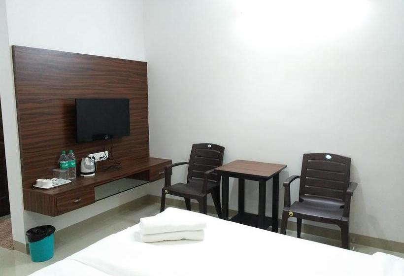Hotel Iora Baga Beach 17