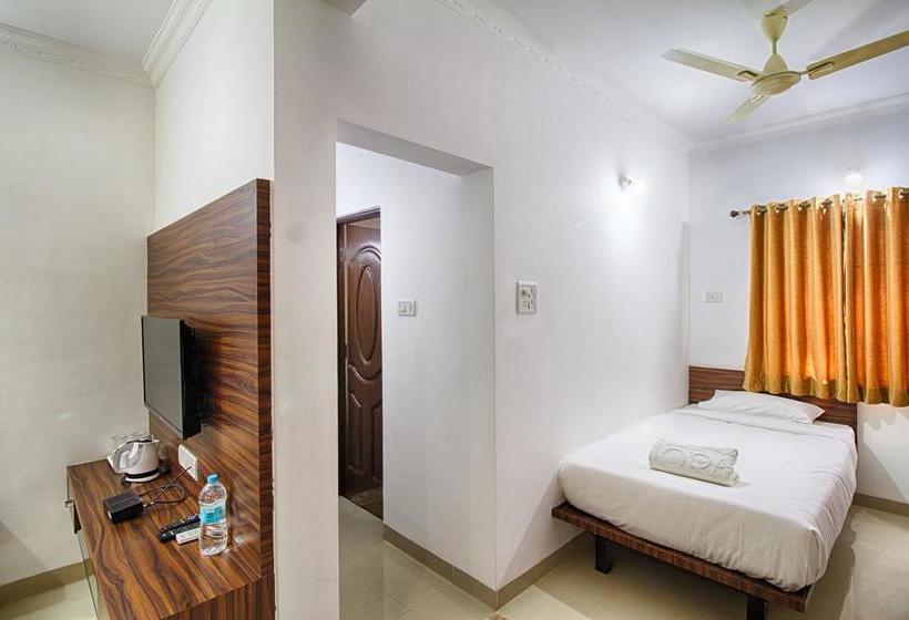 Hotel Iora Baga Beach 8