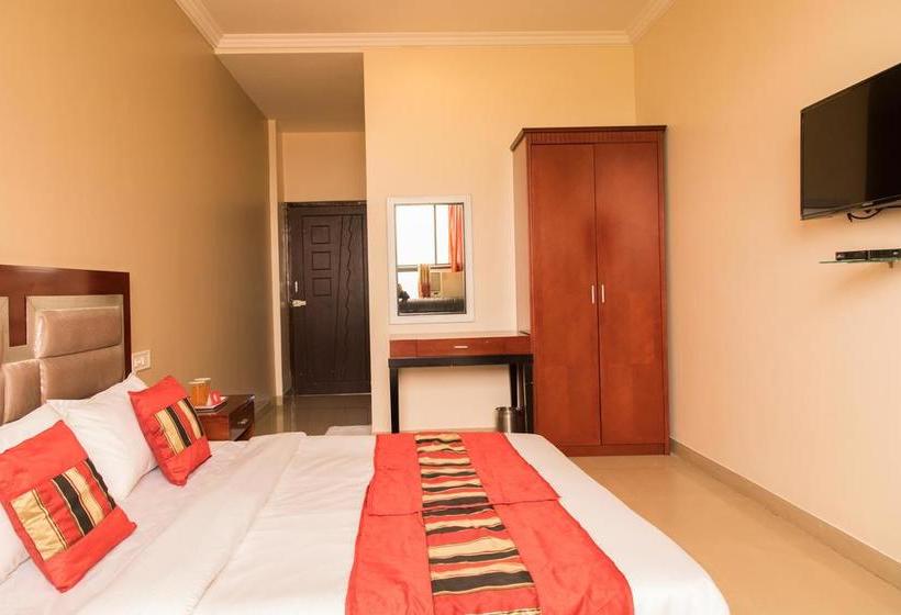 Hotel Oyo Rooms 047 Kamptee Road 17