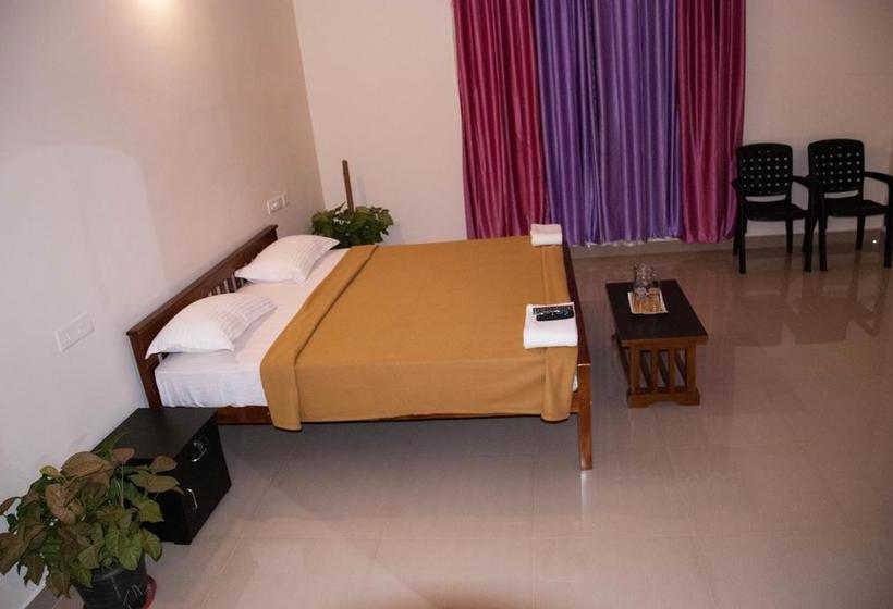 Bed and Breakfast Wayanad Royal Stream 10