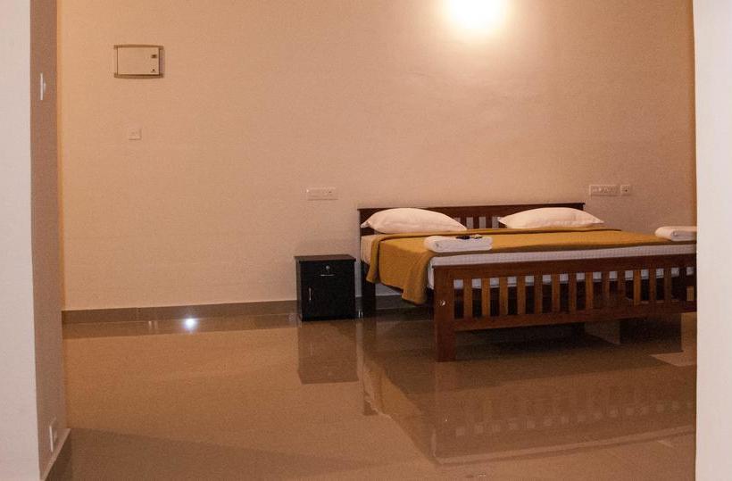 Bed and Breakfast Wayanad Royal Stream 16