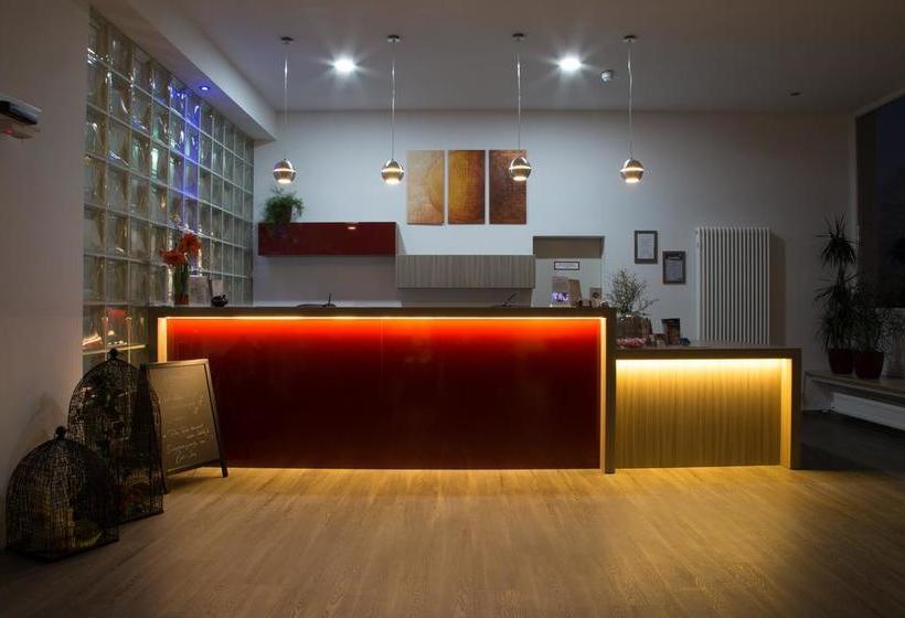 Ruhr Inn Hotel & Hostel 1