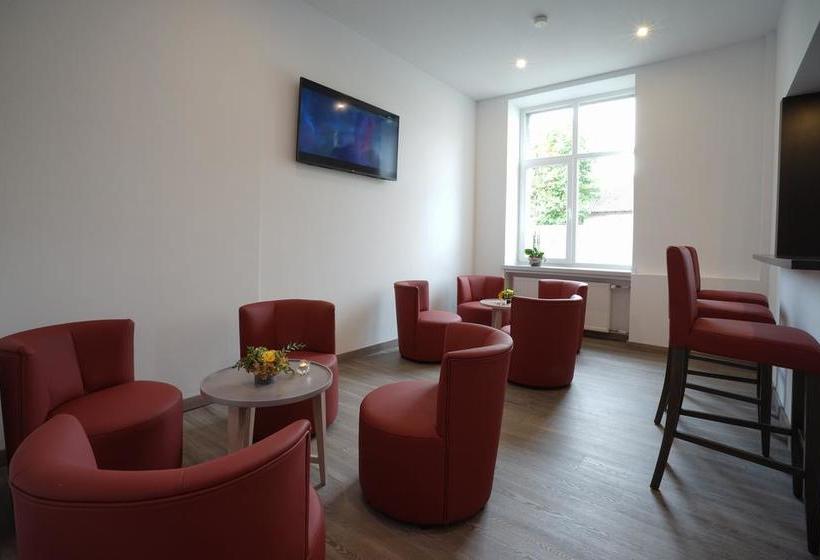 Ruhr Inn Hotel & Hostel 17