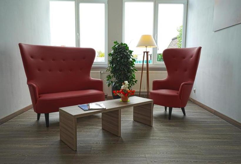 Ruhr Inn Hotel & Hostel 19