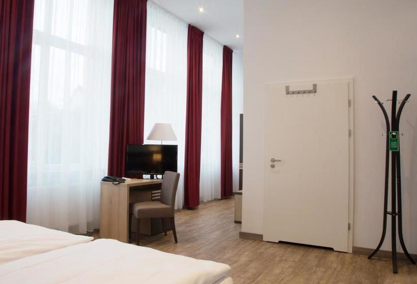 Ruhr Inn Hotel & Hostel 9