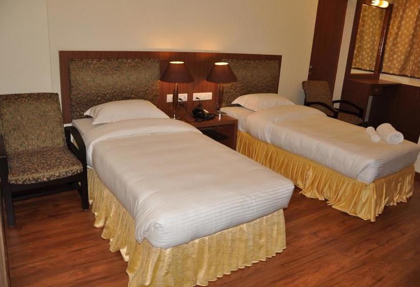 Hotel The Uday Regency 10