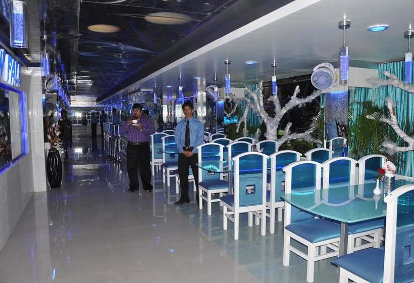 Hotel The Uday Regency 12