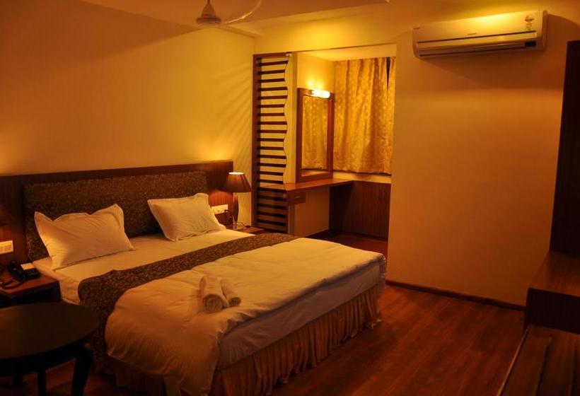 Hotel The Uday Regency 19