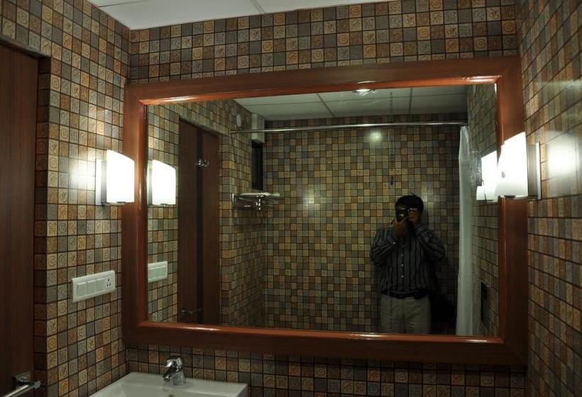 Hotel The Uday Regency 6