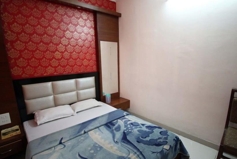 Hotel Kirandeep 5