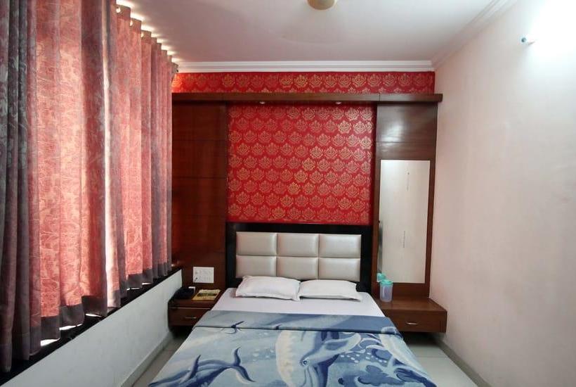 Hotel Kirandeep 6