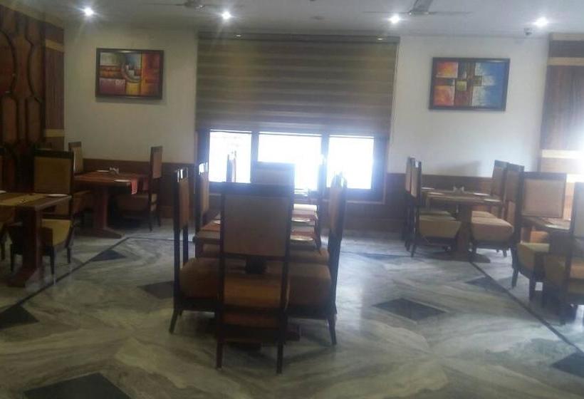 Hotel Imperial Clarks Inn 12