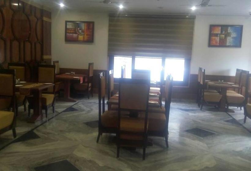 Hotel Imperial Clarks Inn 20