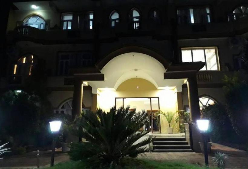 Hotel Imperial Clarks Inn 4