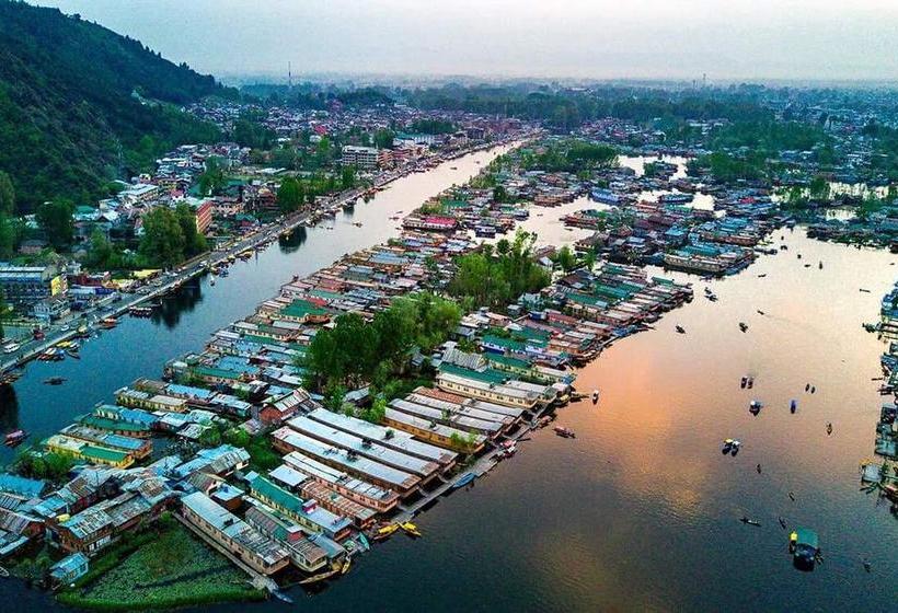 Hotel New Pride Of Kashmir Houseboat 3