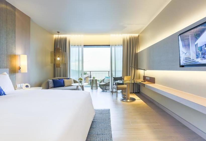 Renaissance Pattaya Resort & Spa 18