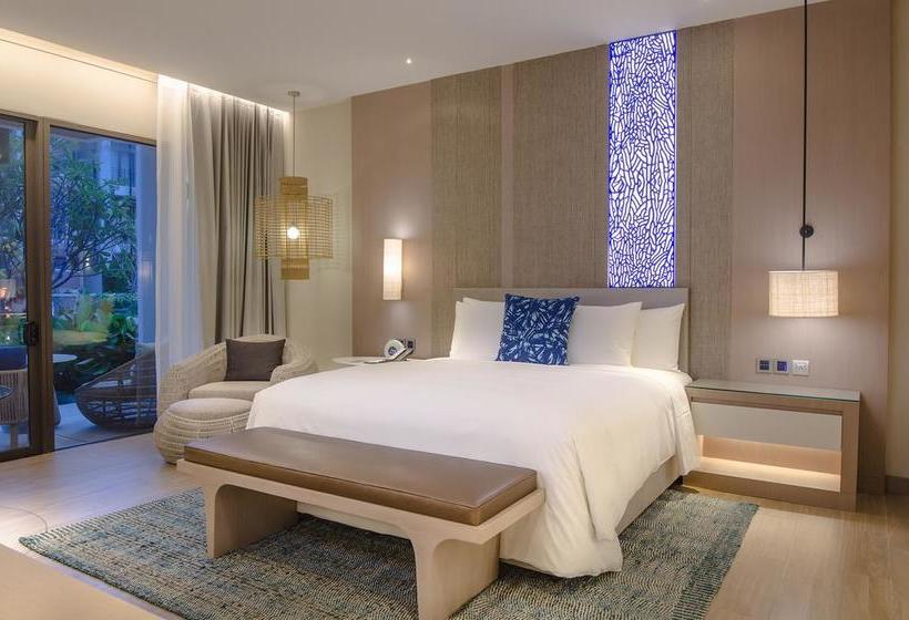 Renaissance Pattaya Resort & Spa 9