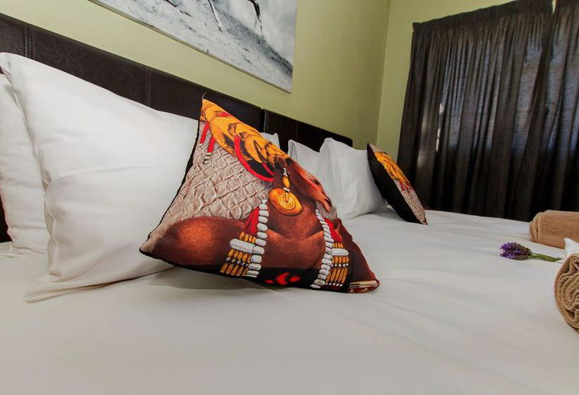 Imbasa Lodge And Self Catering Units 3