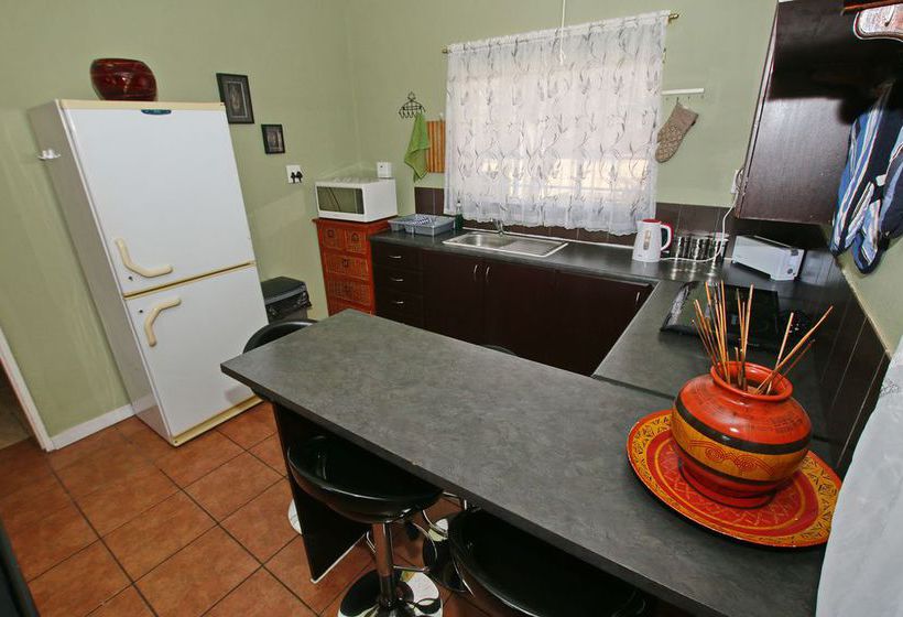 Imbasa Lodge And Self Catering Units 5