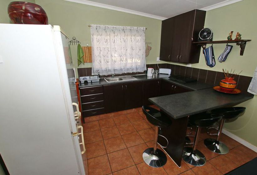 Imbasa Lodge And Self Catering Units 6