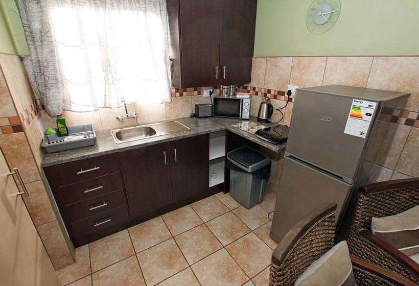 Imbasa Lodge And Self Catering Units 7