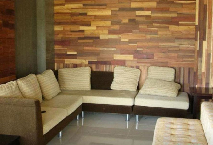 Hotel B2 Buriram Boutique & Budget 4