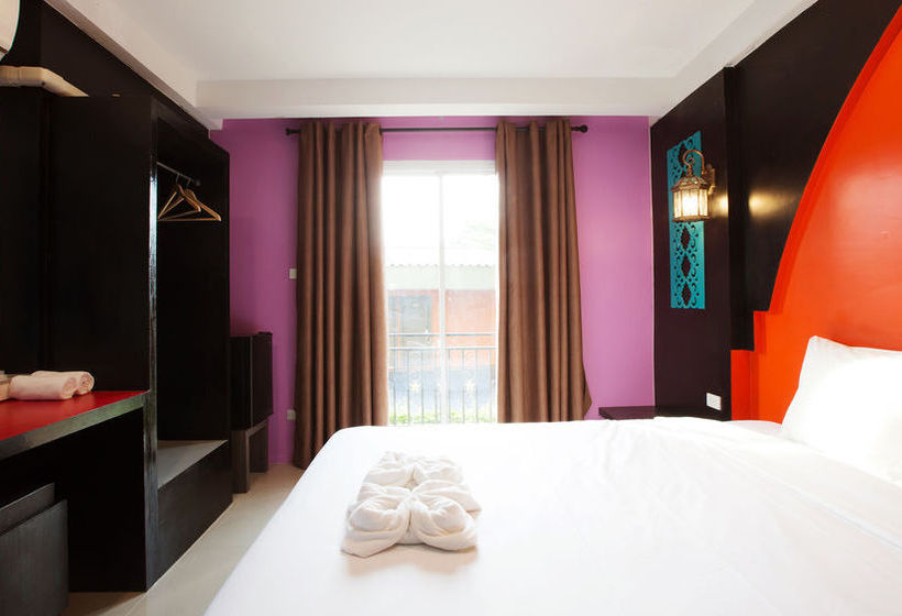 Hotel B2 Buriram Boutique & Budget 8