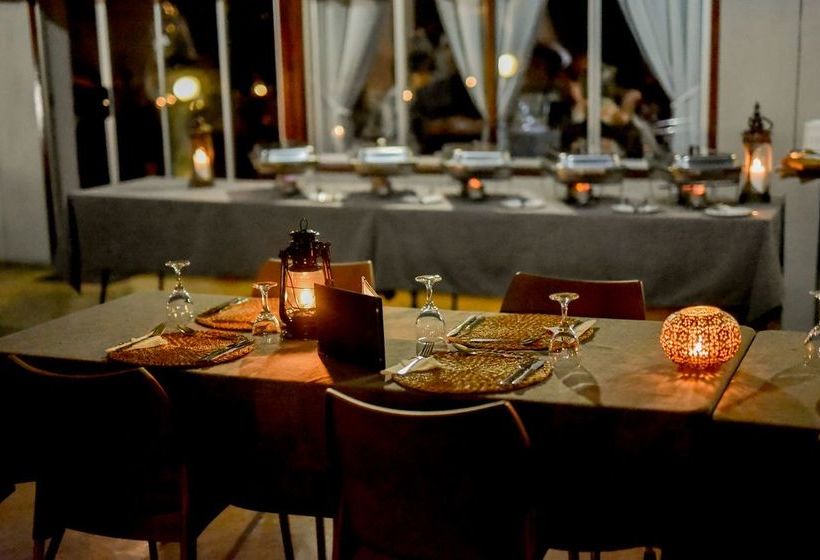 Hotel Unyati Safari Lodge 7