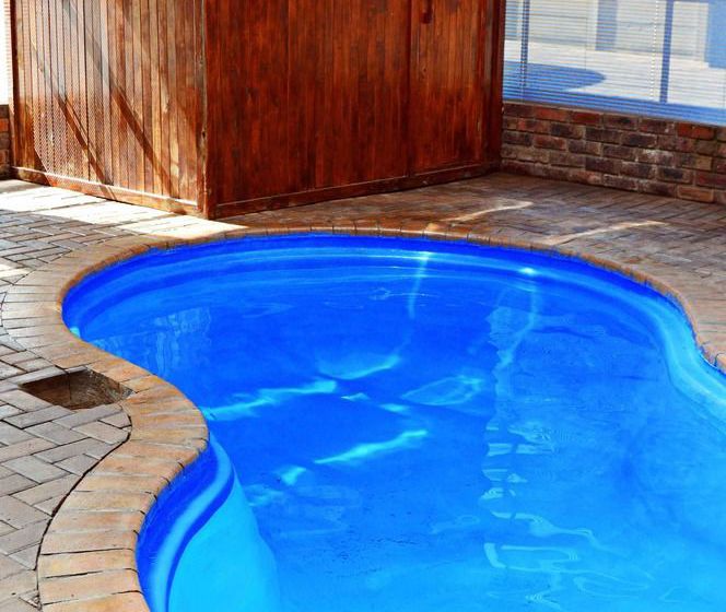 Pension West Street Guest House 13