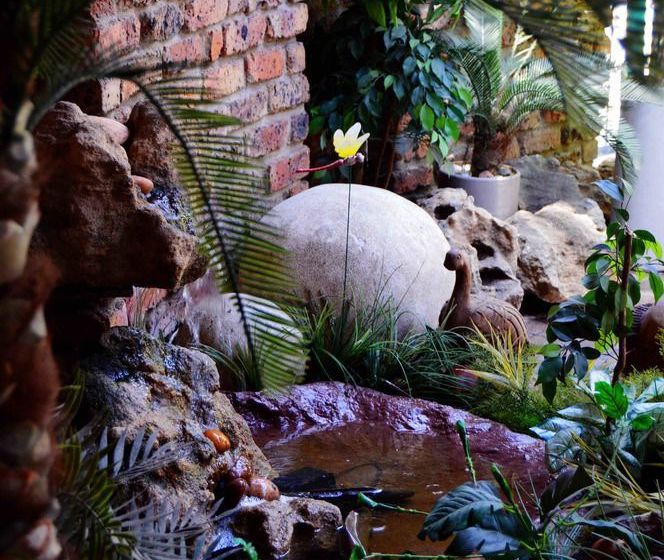 Pension West Street Guest House 18