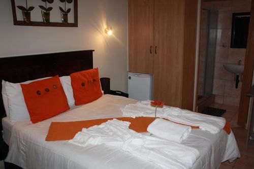 Pension West Street Guest House 20