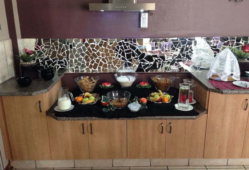 Pension West Street Guest House 7